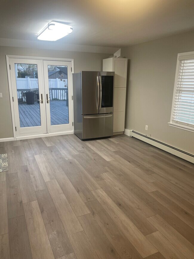Dining area - 47 Pearl St