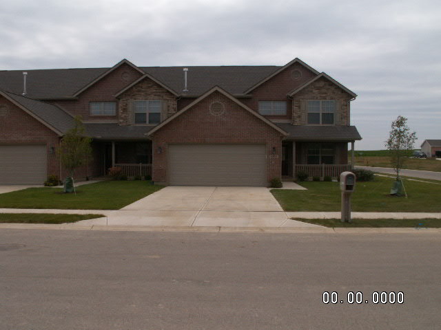 Building Photo - Pebblebrook Apartments 109