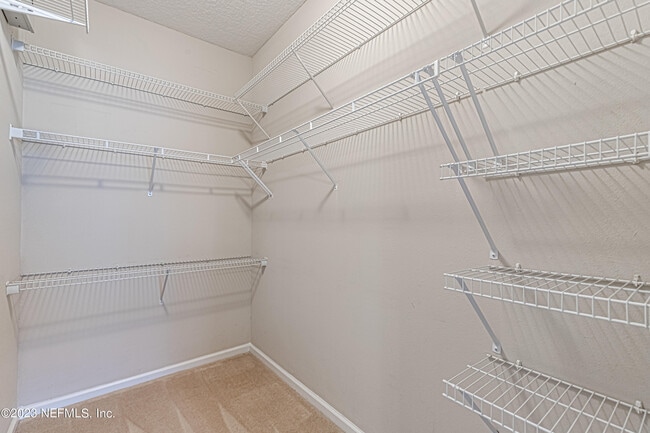 Building Photo - 575 Oakleaf Plantation Pkwy