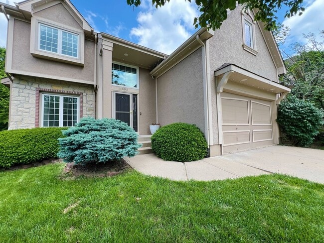 Primary Photo - Charming 3-Bedroom Home with Spacious Back...