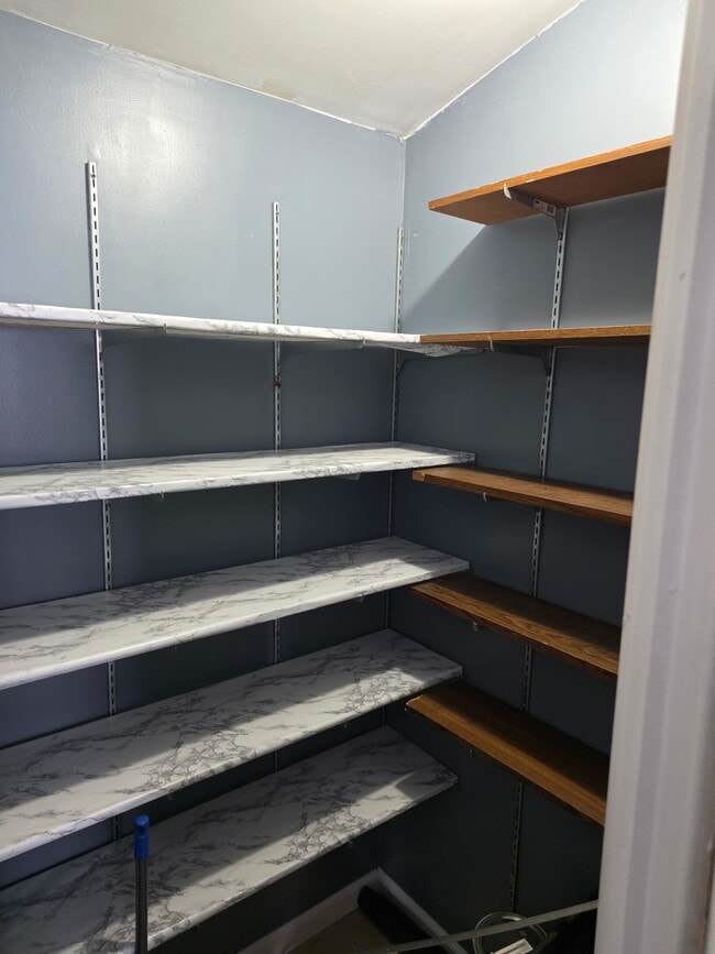 Building Photo - 2139 Horning Rd