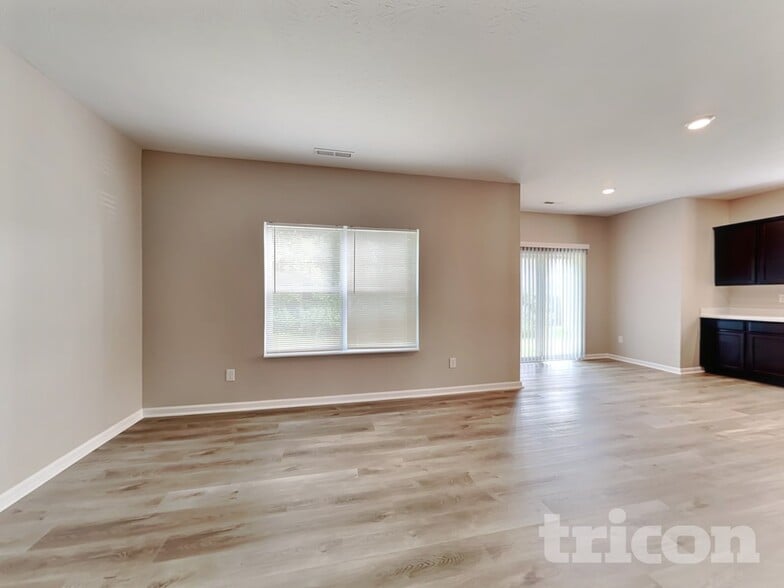 Building Photo - 1229 S Aberdeen Dr