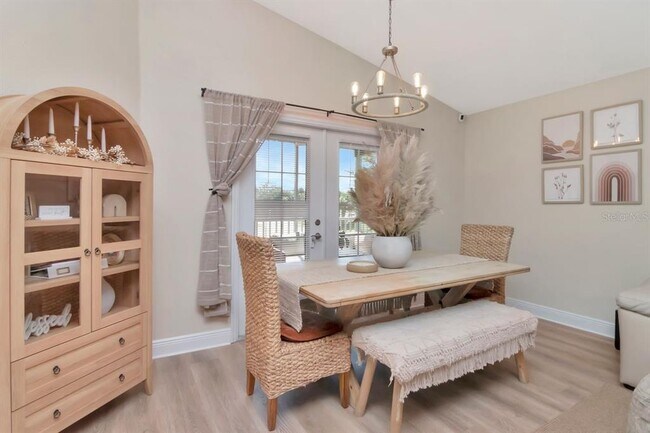 Building Photo - 5352 Cotee River Dr