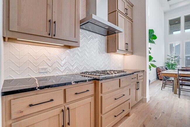 Building Photo - 4211 Mill Pond Dr