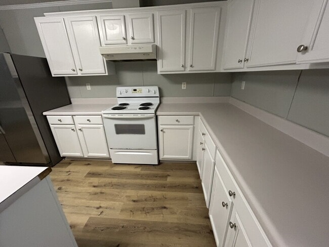 Building Photo - "Spacious 3-Bed, 2-Bath Home on Whiteaker Springs Rd, Cookeville!"