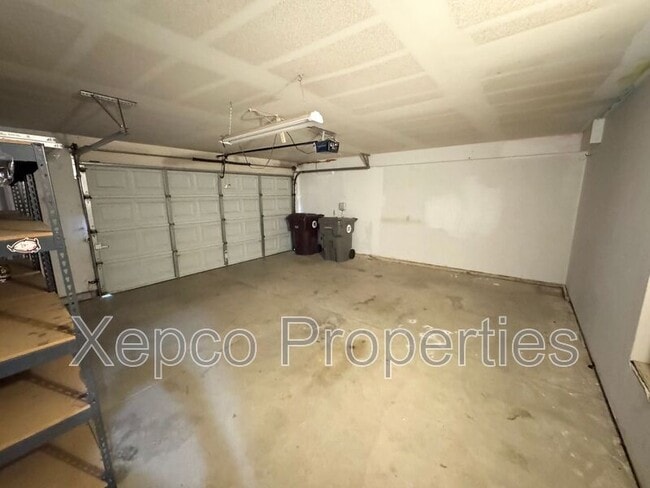 Building Photo - 82143 Pinyon Ave