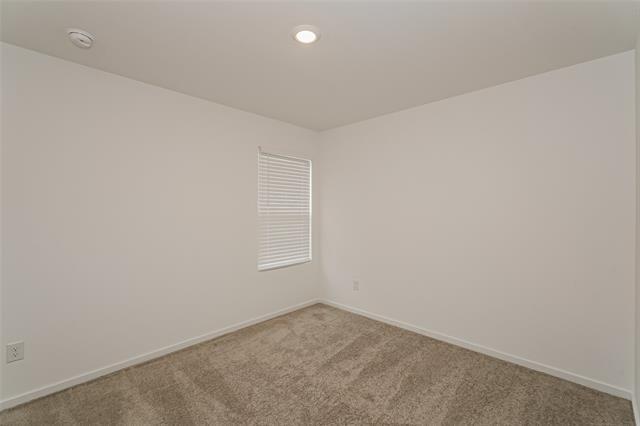 Building Photo - 1124 Tufted Dr
