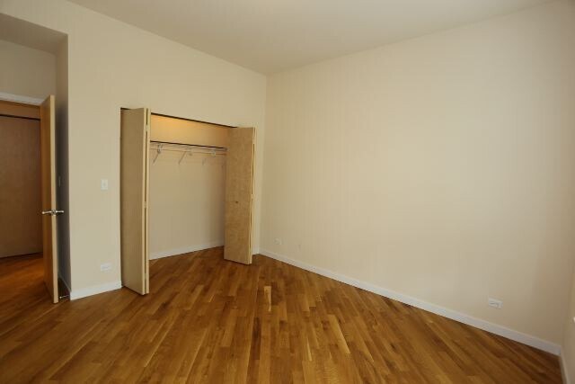 Building Photo - 900 N Fairfield Ave