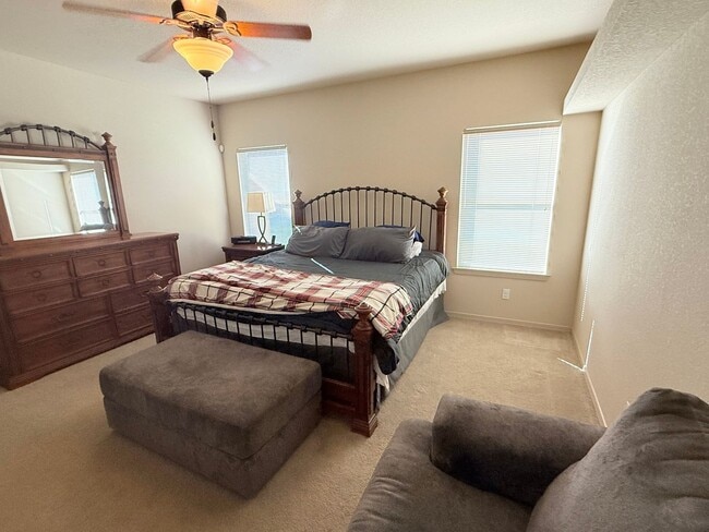 Building Photo - 5703 Ireland Dr