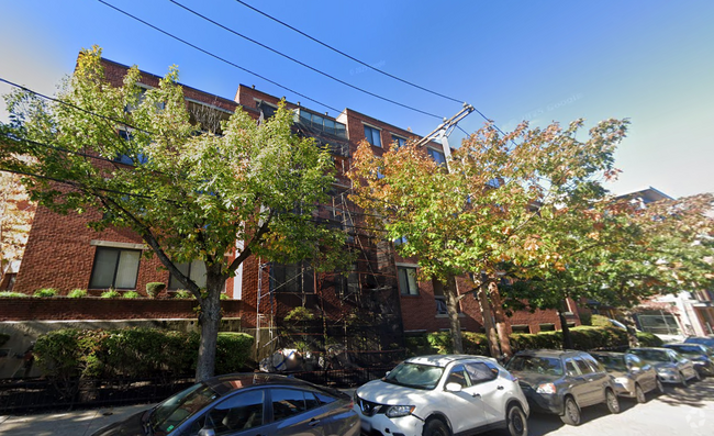 Building Photo - 85 Brainerd Rd