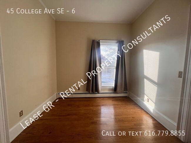 Building Photo - Heritage Hill! Cute One Bedroom Apartment ...