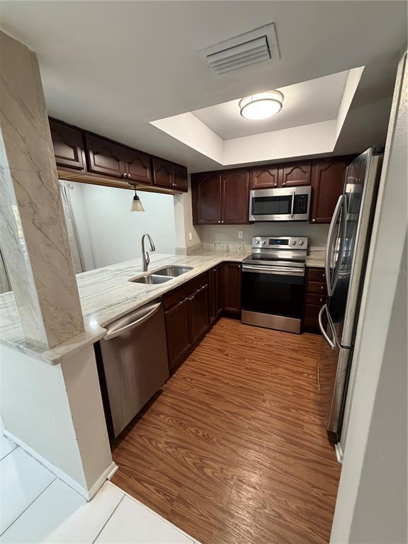 Building Photo - 799 Fairwood Ln