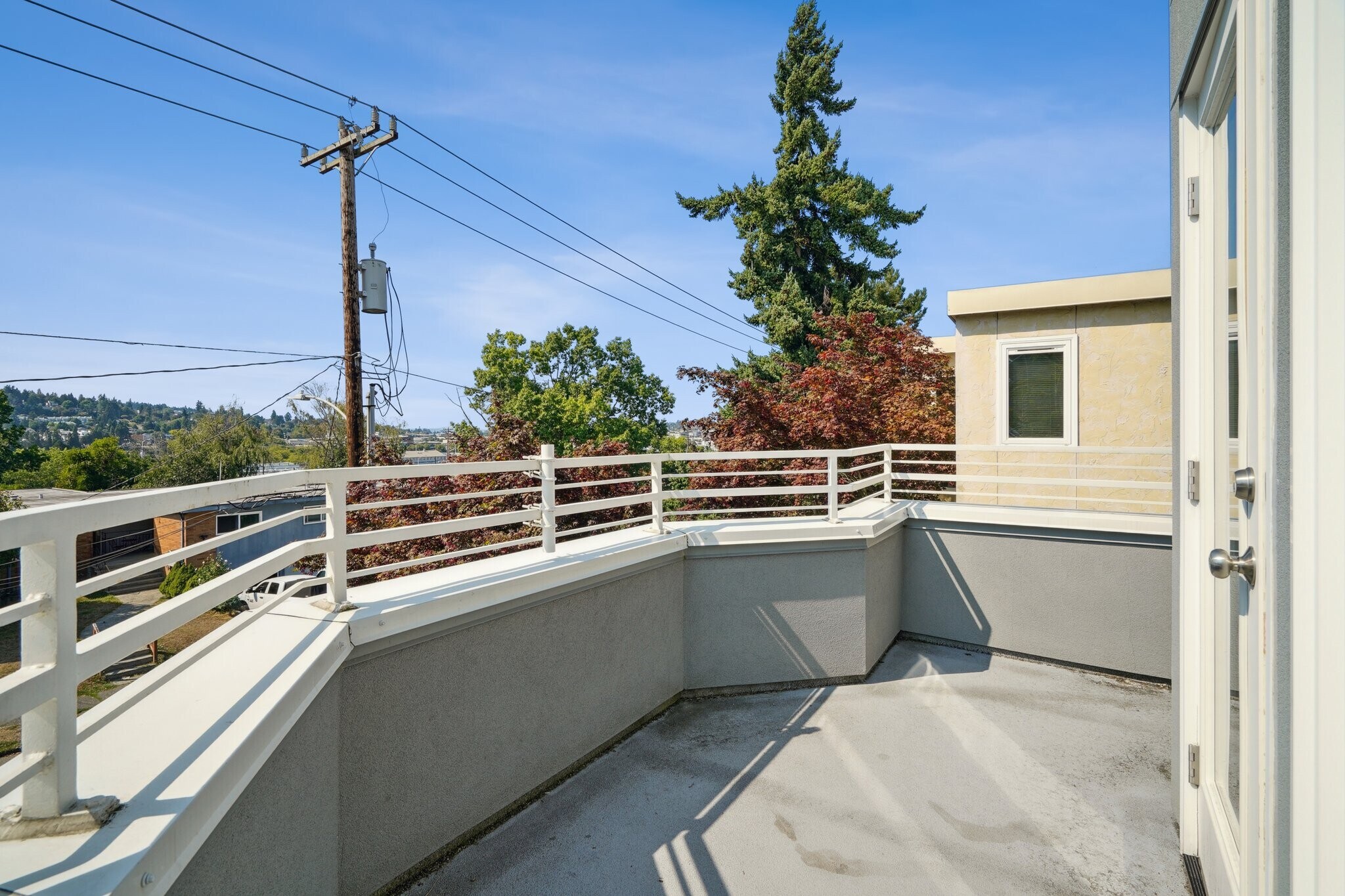Building Photo - 3622 14th Ave W