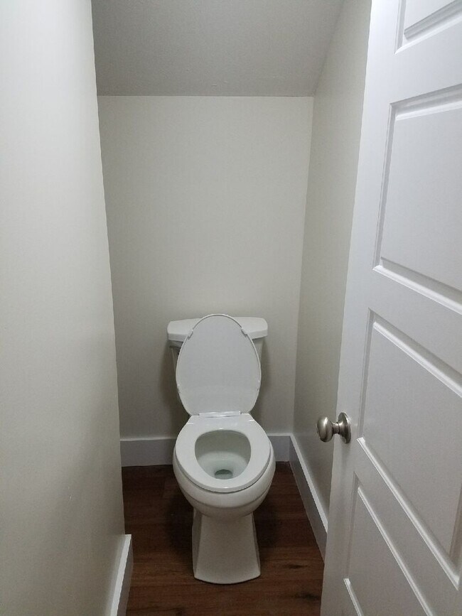 Building Photo - 803 S Rogers St