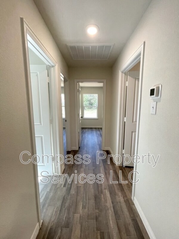 Building Photo - 1114A Chestnut