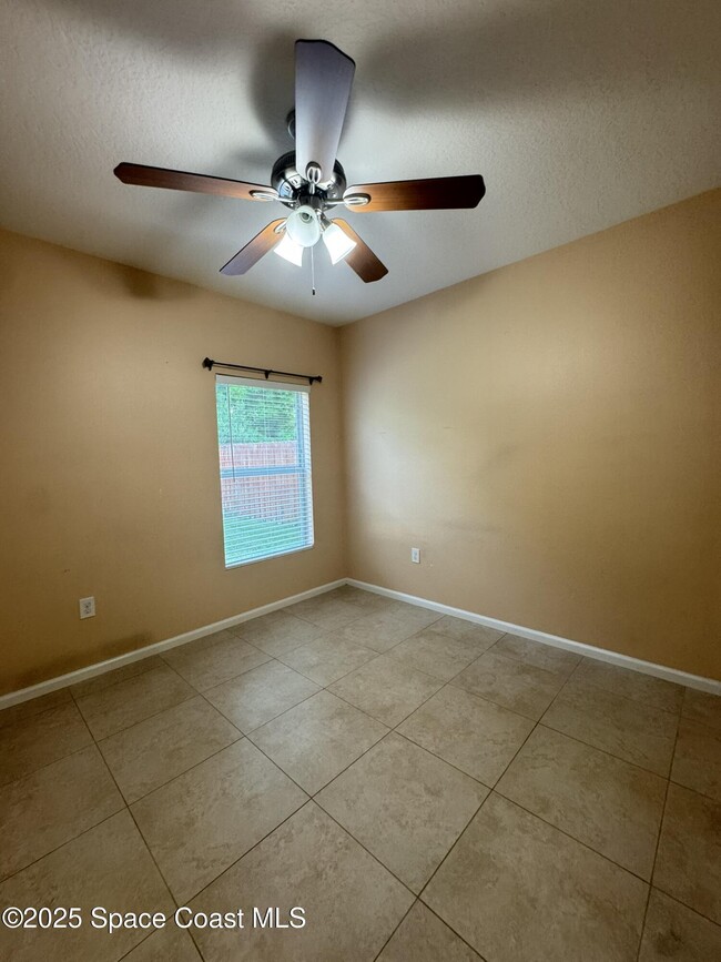 Building Photo - 3740 Aria Dr
