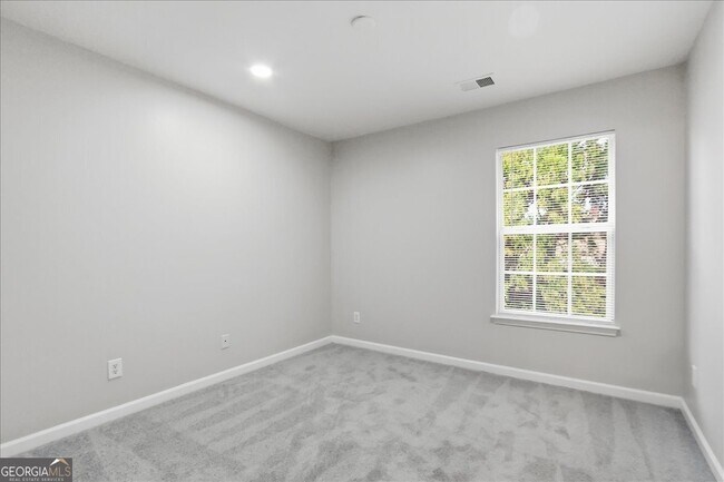 Building Photo - 5630 Lawley Rd