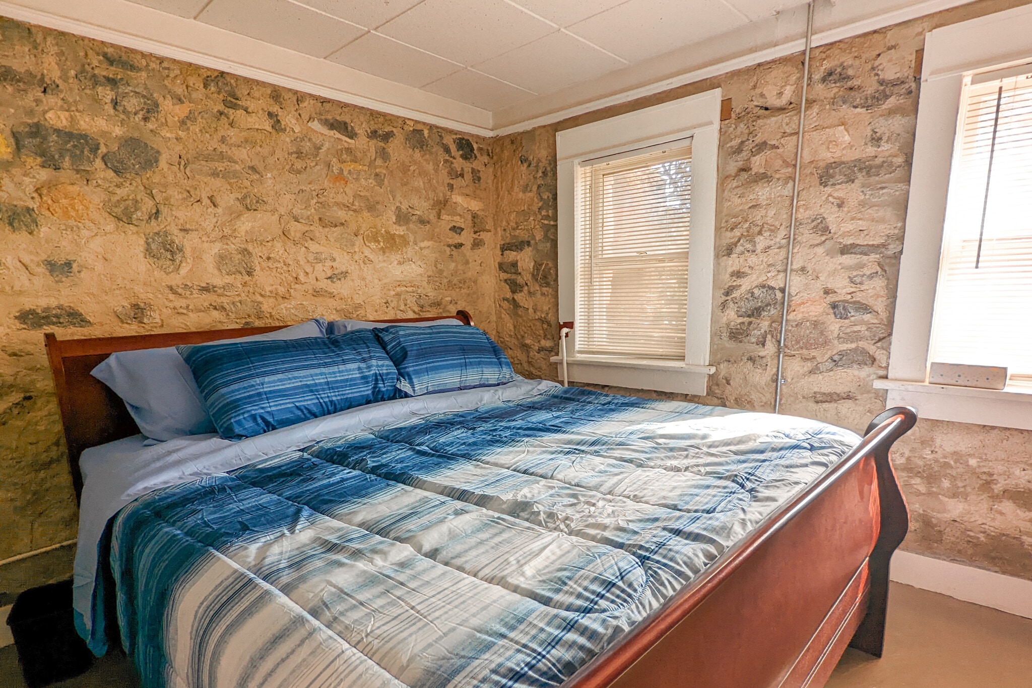 King Bed could fit in Master Bedroom - 418 Fewel St
