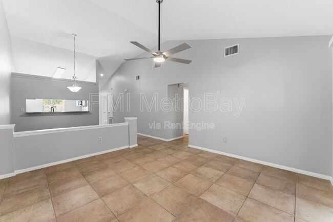 Building Photo - 3306 Laurel Dale Dr
