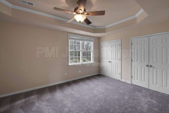 Building Photo - 10360 Caracara Dr