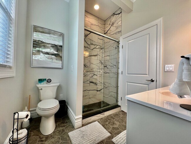 Building Photo - 4827 Granada Ct