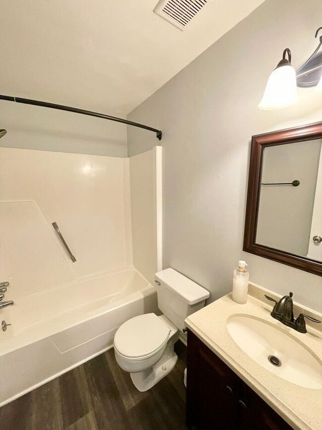 Building Photo - Harbison