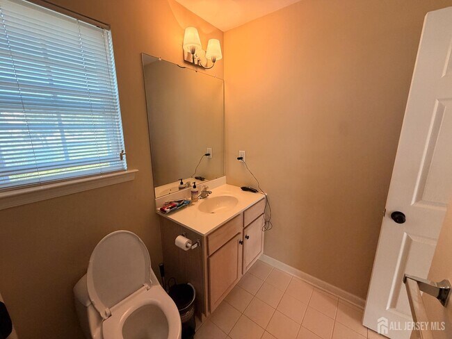 Building Photo - 87 Timberhill Dr