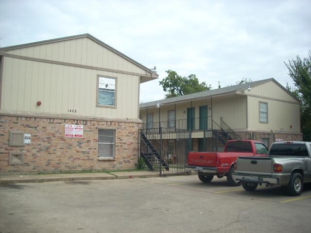 Primary Photo - The Debutante Apartments