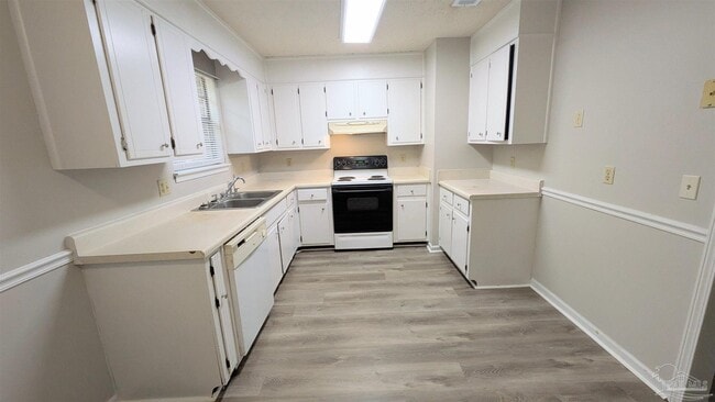 Building Photo - 4233 W Avenida De Golf