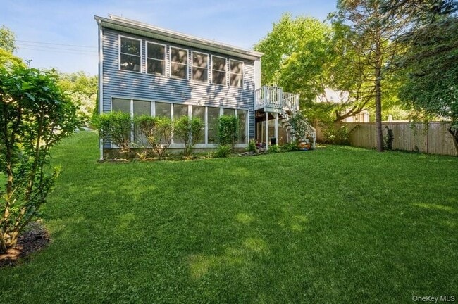 Building Photo - 516 Almena Ave