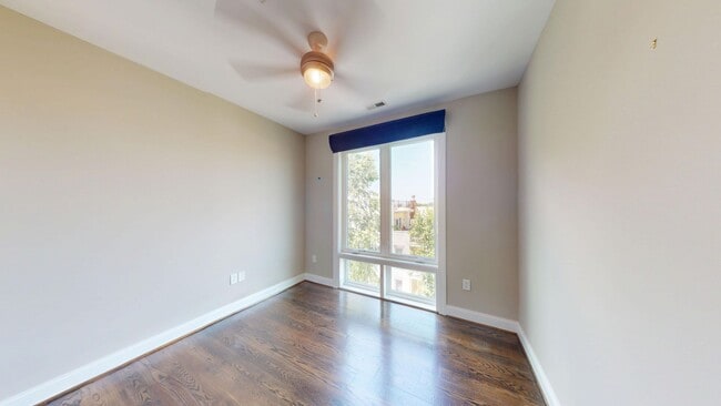 Building Photo - Stunning Three Bedroom Penthouse Condo W/Three Private Outdoor Spaces & Parking Included!