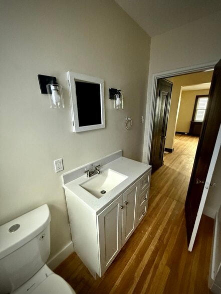 Main Floor Bathroom - 2024 Perrysville Ave