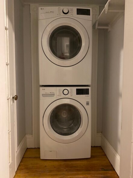 Building Photo - 27 Taber Ave