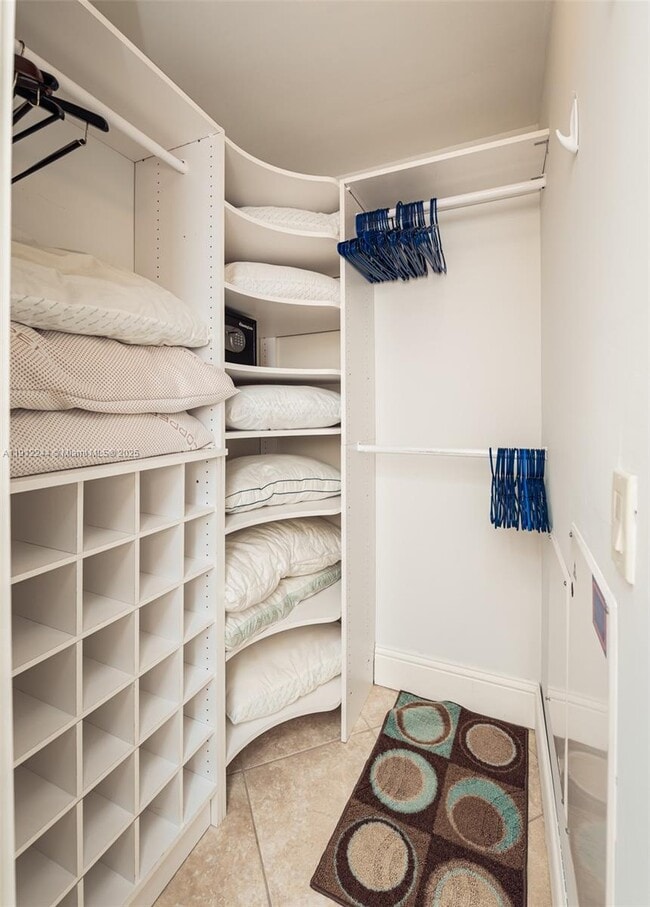 Building Photo - 302 Balboa St