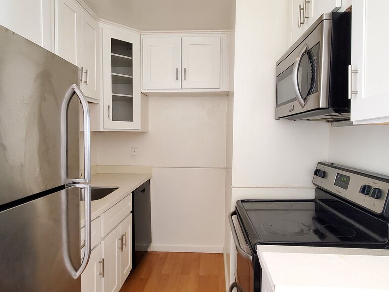 Building Photo - 255 N Third St