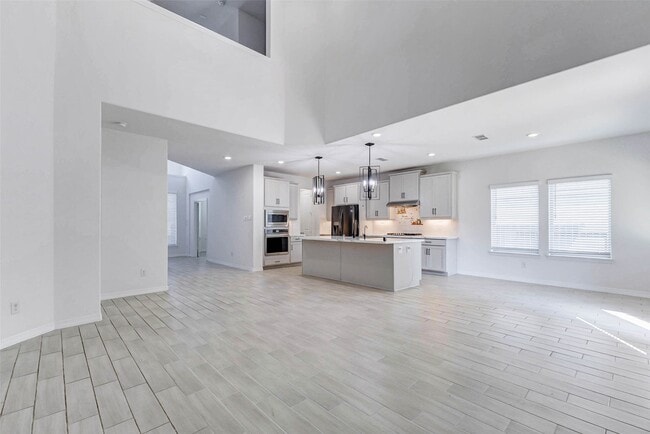 Building Photo - 30711 Thicket Ct