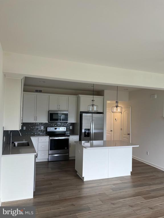Building Photo - 123 Clifton Mnr