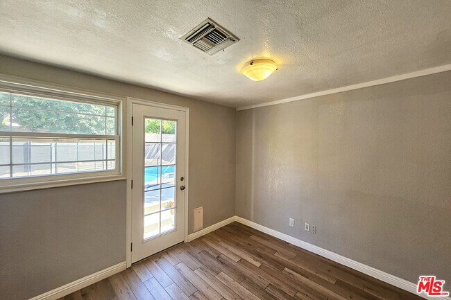 Building Photo - 22957 Stagg St