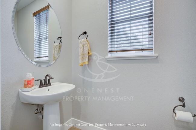 Building Photo - Luxury Living in Prime Granite Bay Location!
