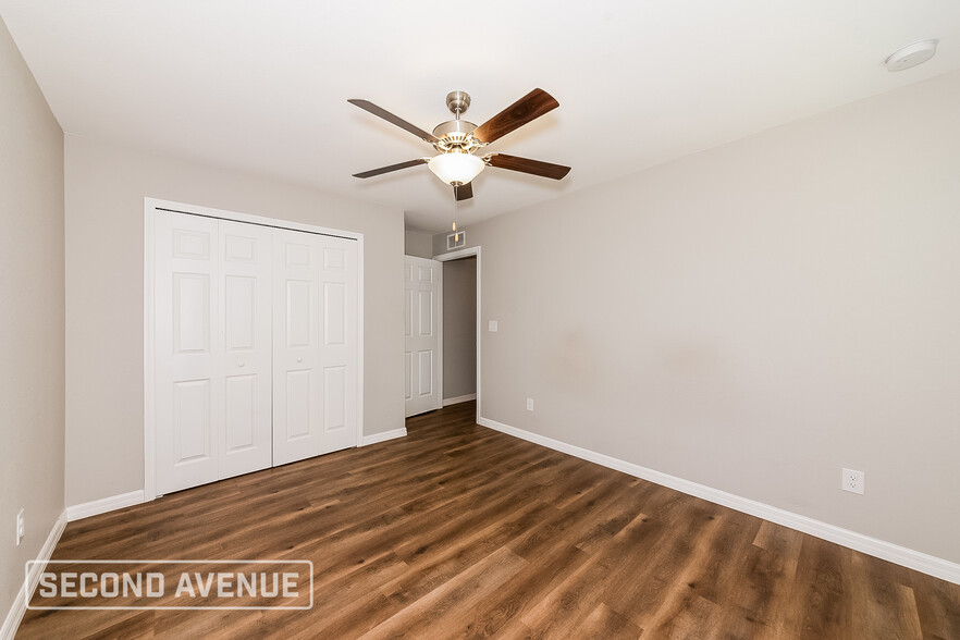 Building Photo - 8206 Latour Ave