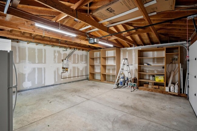 Building Photo - Spacious Home with Detached 1 bed 1 bath ADU in Los Altos!