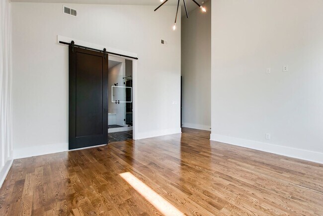 Building Photo - 3304 Trevor St