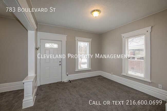 Building Photo - 783 Boulevard St