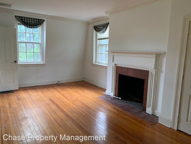 Building Photo - 4 br, 2.5 bath House - 11 Randall Court