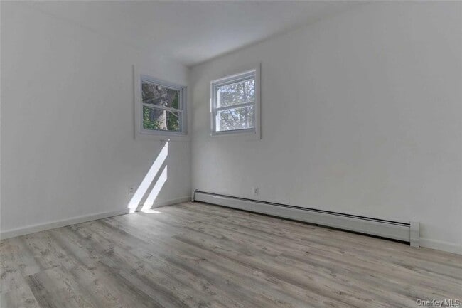 Building Photo - 717 Doane Ave