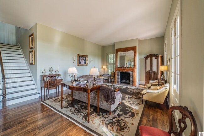 Building Photo - 2500 Biggs Rd