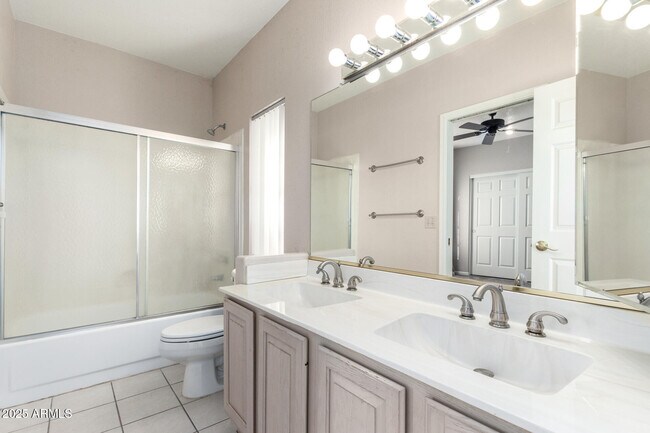 Building Photo - 12349 N 71st Dr