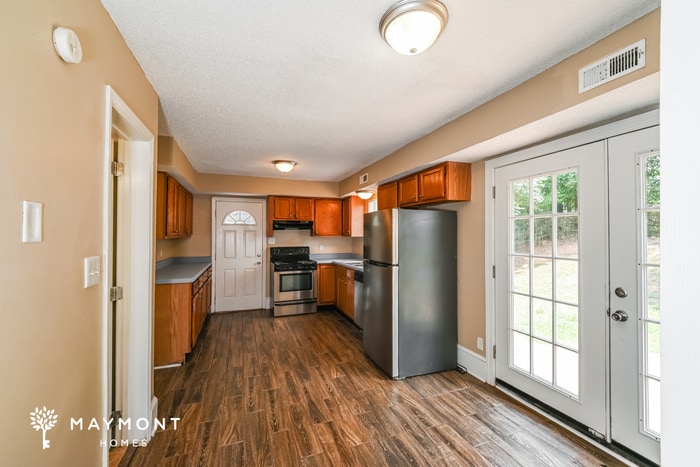 Building Photo - 13715 Dealtry Ln