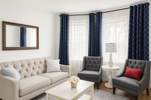 Building Photo - 82 Planten Ave