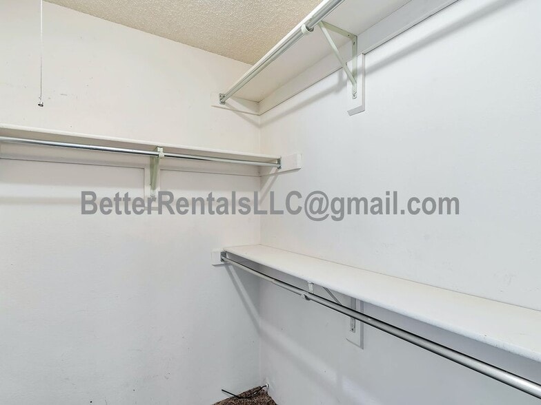 Building Photo - 19451 E Navarro Dr